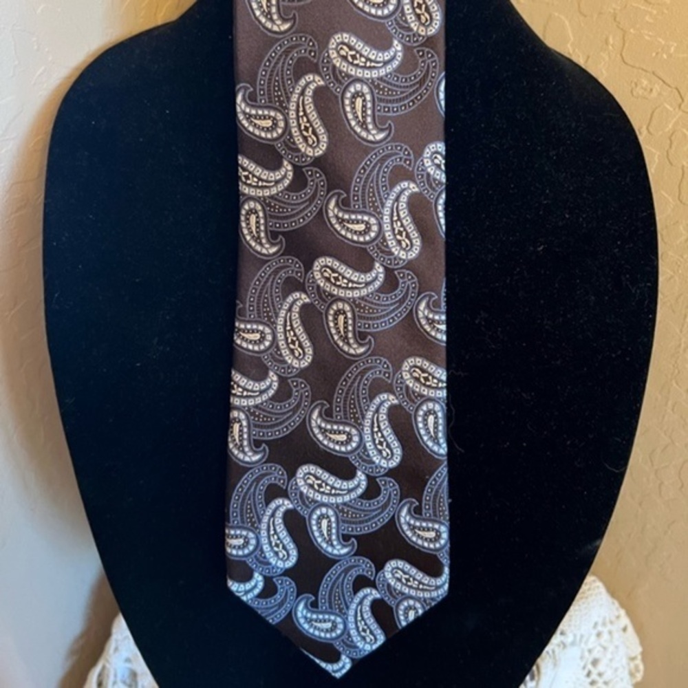Michael Kors Tie 100% Silk Men's Paisley Necktie